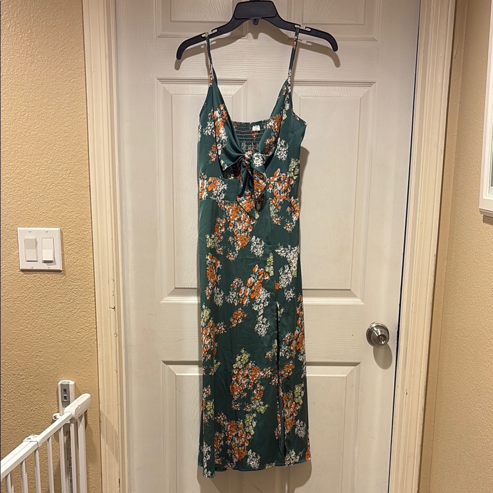 Floral Green Dress - Picture 2 of 7